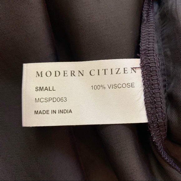 Modern Citizen Chloe Pleated Dress - Picture 10 of 14